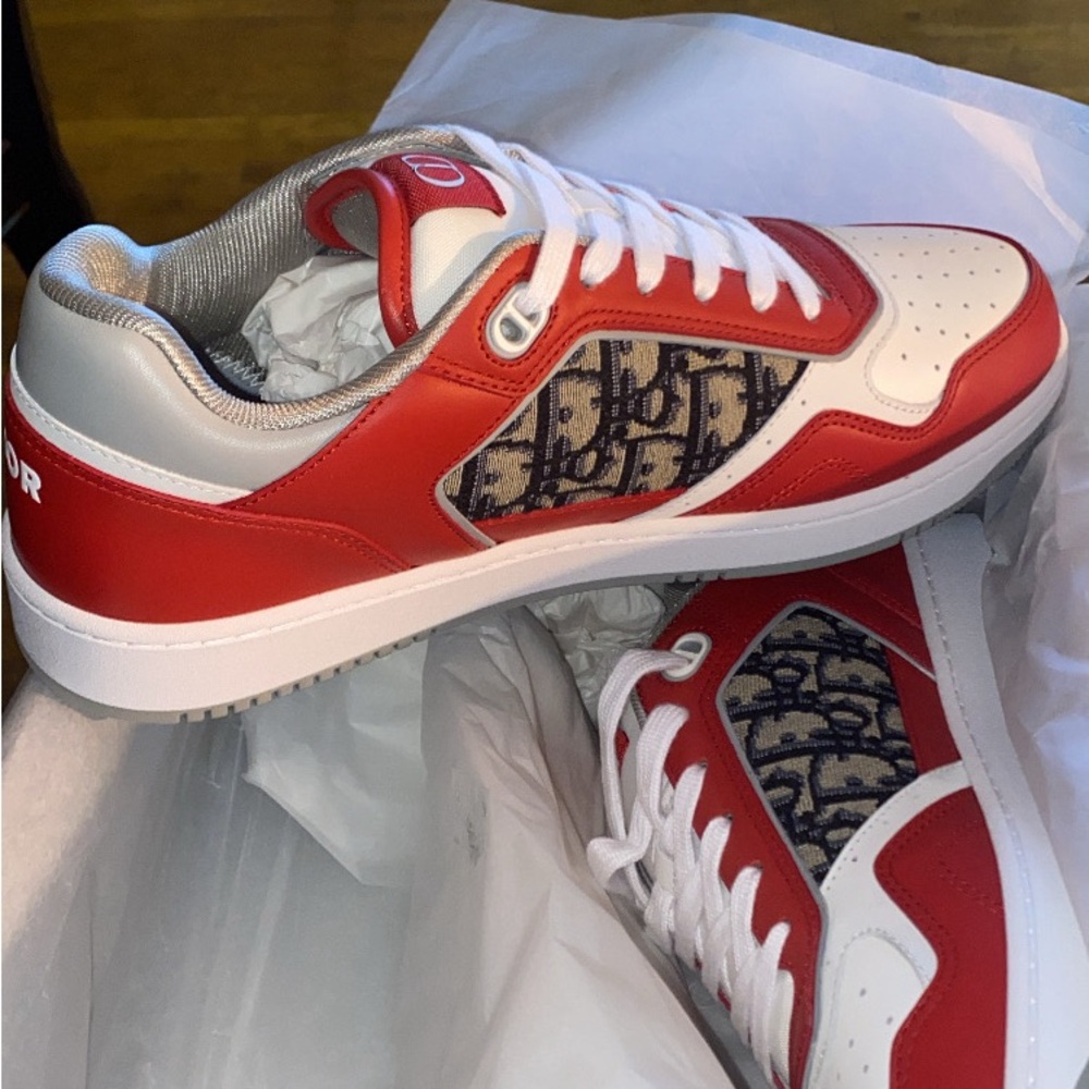 DIOR